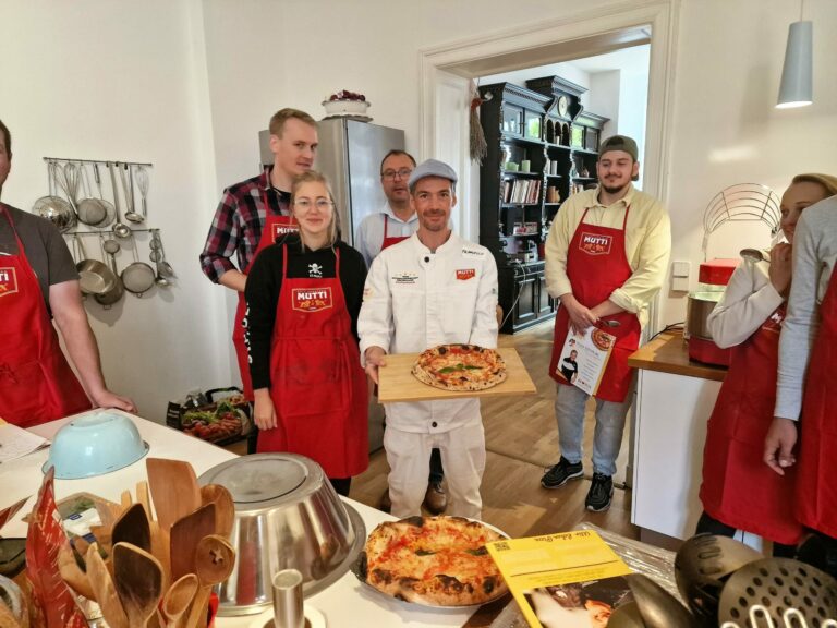 Impara a fare la pizza come un professionista: la Scuola per Pizzaioli Amatoriali