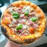 Pizza kreiert von einem Hobby-Pizzabäcker Mitglied der Facebook-Gruppe