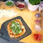 Pizza kreiert von einem Hobby-Pizzabäcker Mitglied der Facebook-Gruppe