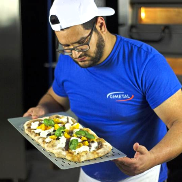 Gi.Metal Aluminium Pizzaschaufel für Meterpizza Pinsa 30×70 cm perforiert | AM-3070AF