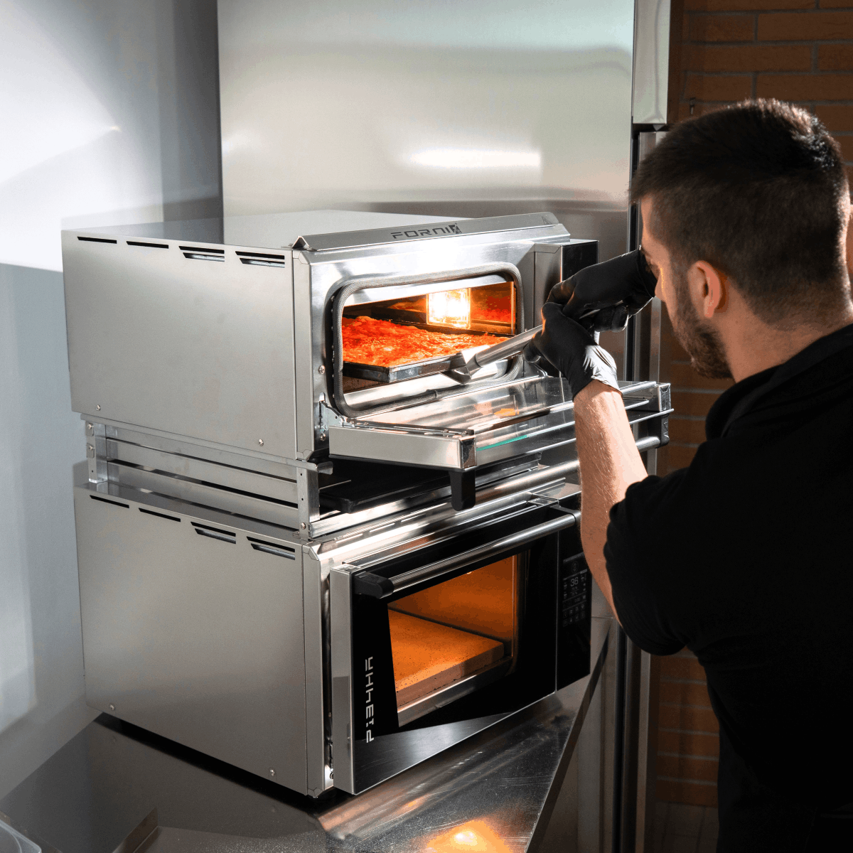 Effeuno Stacking Kit Pizzaofen im Einsatz