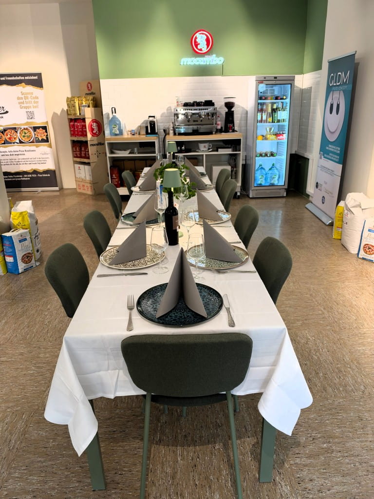 Pizza machen Backen Genießen Pizza Experience im Pizza-Schule Showroom