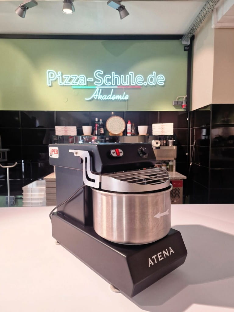 Pizza machen Backen Genießen Pizza Experience im Pizza-Schule Showroom