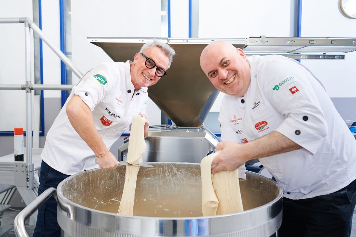 TK-Pizzaböden für die Gastronomie PizzAlta SebOtto _MMP_1626 TK-Pizzaböden für die Gastronomie PizzAlta SebOtto